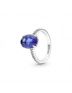 La bague présente un remarquable cristal artificiel bleu ovale. samparfums.es