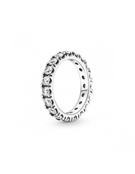 Fini à la main en argent sterling , cette bague Eternity a été agrémentée de zircons cubiques scintillants. samparfums.es