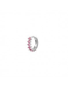 Strahlendes Fuchsia Creole Piercing.
