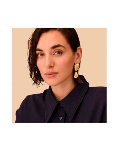 Brincos compridos Agatha Danae: elegância e estilo em ouro para qualquer ocasião