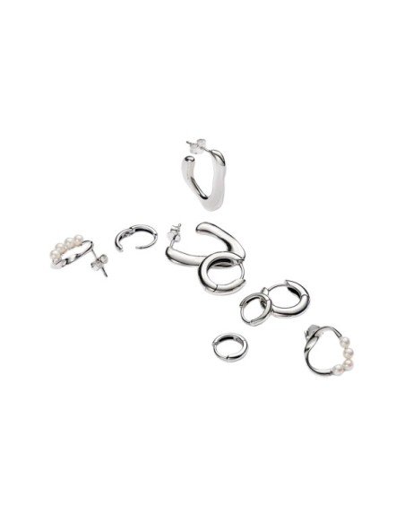Orecchini Pandora con perle coltivate: eleganza e stile senza tempo in argento sterling