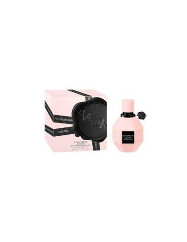 Intense feminine fragrance: Viktor & Rolf Flowerbomb Extreme with warm and floral vanilla