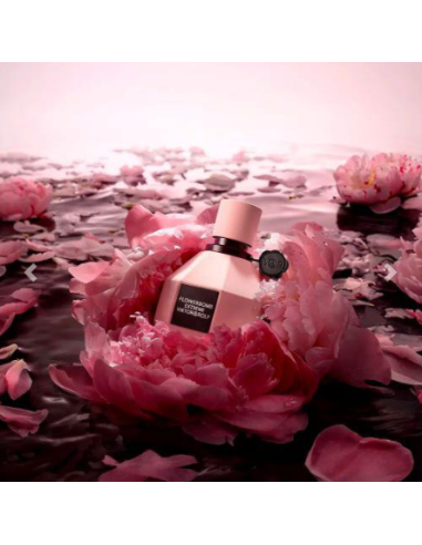Fragancia femenina intensa: Viktor & Rolf Flowerbomb Extreme con vainilla cálida y floral