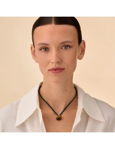 Colar Agatha Rhea: elegância moderna em ouro com olho de tigre e cordão entrançado