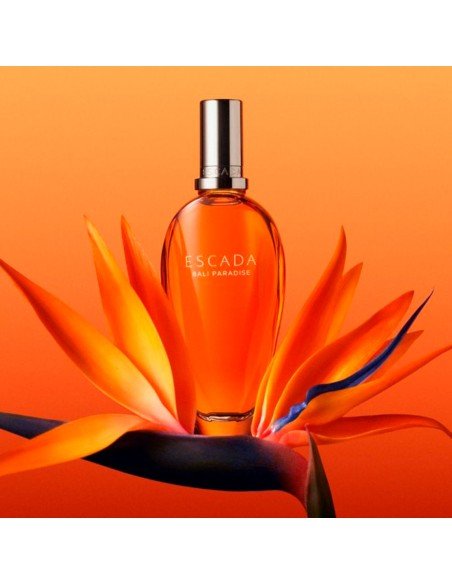 Explora la frescura exótica de Escada Bali Paradise, tu fragancia floral afrutada ideal