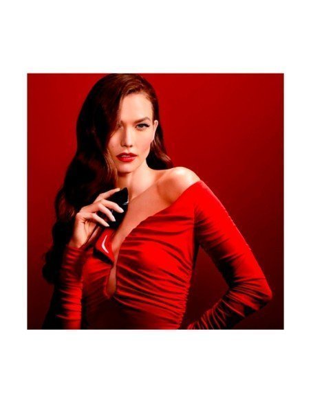 Sensualità seducente con l'Eau de Parfum Very Good Girl Elixir di Carolina Herrera