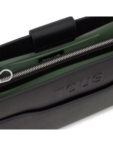 Tous Shopper Audree Saffiano nero: eleganza e funzionalità per ogni occasione.