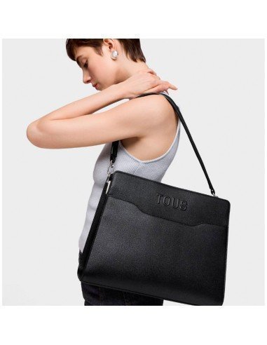 Tous Shopper Audree Saffiano preto: elegância e funcionalidade para todas as ocasiões.