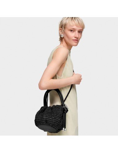 Bombonera negra de rafia Tous Daisy: estilo sostenible y versatilidad elegante