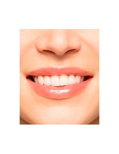 Idratazione intensa e volume naturale con Clarins Natural Lip Perfector per labbra irresistibili
