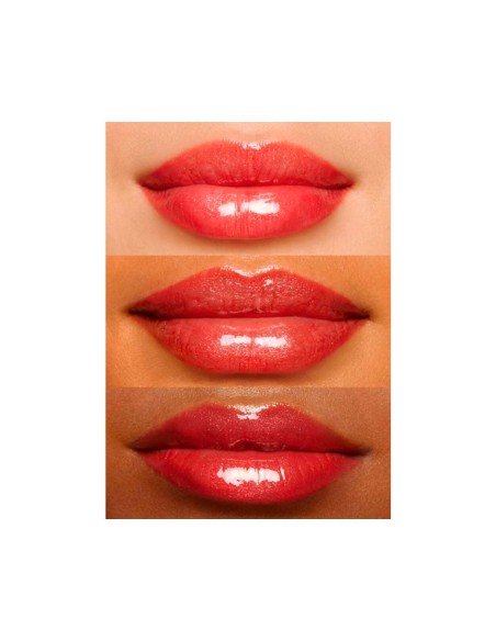 Hidratación intensa y volumen natural con Clarins Natural Lip Perfector, labios irresistibles