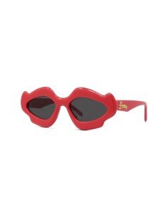 Occhiali da sole Loewe in acetato rosso lucido dal design sofisticato ed elegante
