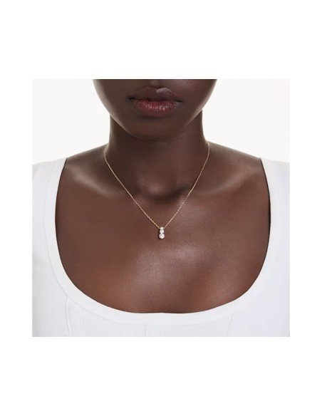 Stilla Attract Swarovski pendant: Everyday elegance in white and gold