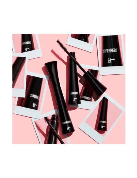 IT Superhero Mascara: Volume e comprimento numa só aplicação para umas pestanas deslumbrantes