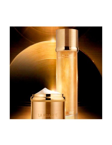 Rivitalizzate la vostra pelle con La Prairie Gold Revitalising Essence - un efficace lusso antietà