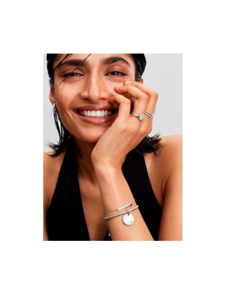 Pulsera personalizable Pandora en plata 925: diseño clásico y elegante para tu estilo único