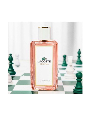Lacoste Femme Original EDP: femminilità spontanea con note fruttate e ambrate