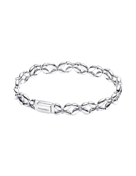 Bracciale Pandora in argento con maglie a farfalla: eleganza e stile versatile per ogni occasione
