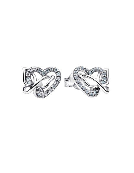 Pandora: orecchini con cuore e farfalla in argento, eleganza e simbolismo