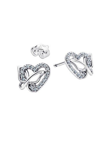 Pandora: orecchini con cuore e farfalla in argento, eleganza e simbolismo