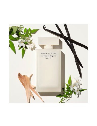 Fragranza chypre floreale bianca: puro Musc Blanc. Luminosità e sensualità in ogni goccia.