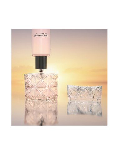 Recharge Eau de Parfum Lumière d'Issey : parfum floral ambré et durable