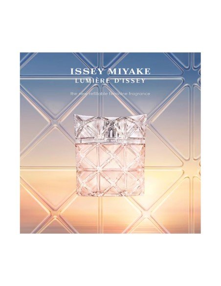 Lumière d'Issey : parfum floral ambré à la fraîcheur végétalienne et aux notes naturelles