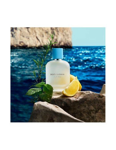 Dolce & Gabbana Light Blue Homme Set: freschezza mediterranea in ogni profumo maschile.